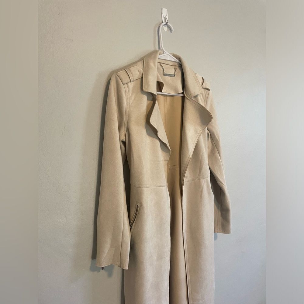 T TAHARI Trench Coat Tan colored Midi Length